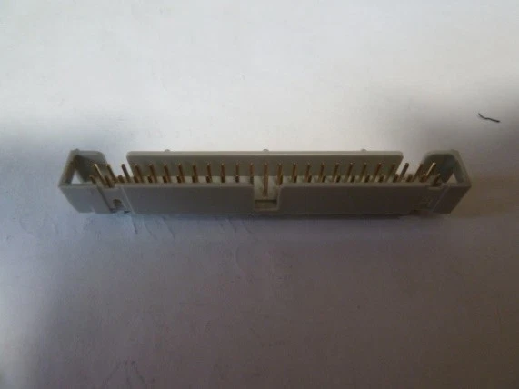 Conn Header, 50 Pos, Shrouded